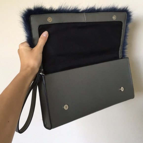 Blue Faux Fur Large Harajuku Clutch Wristlet - Picture 5 of 7